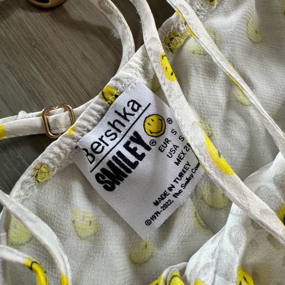 NWT Bershka originals Happy Smiley Face Dress Cross back women’s size small S - Picture 4 of 4